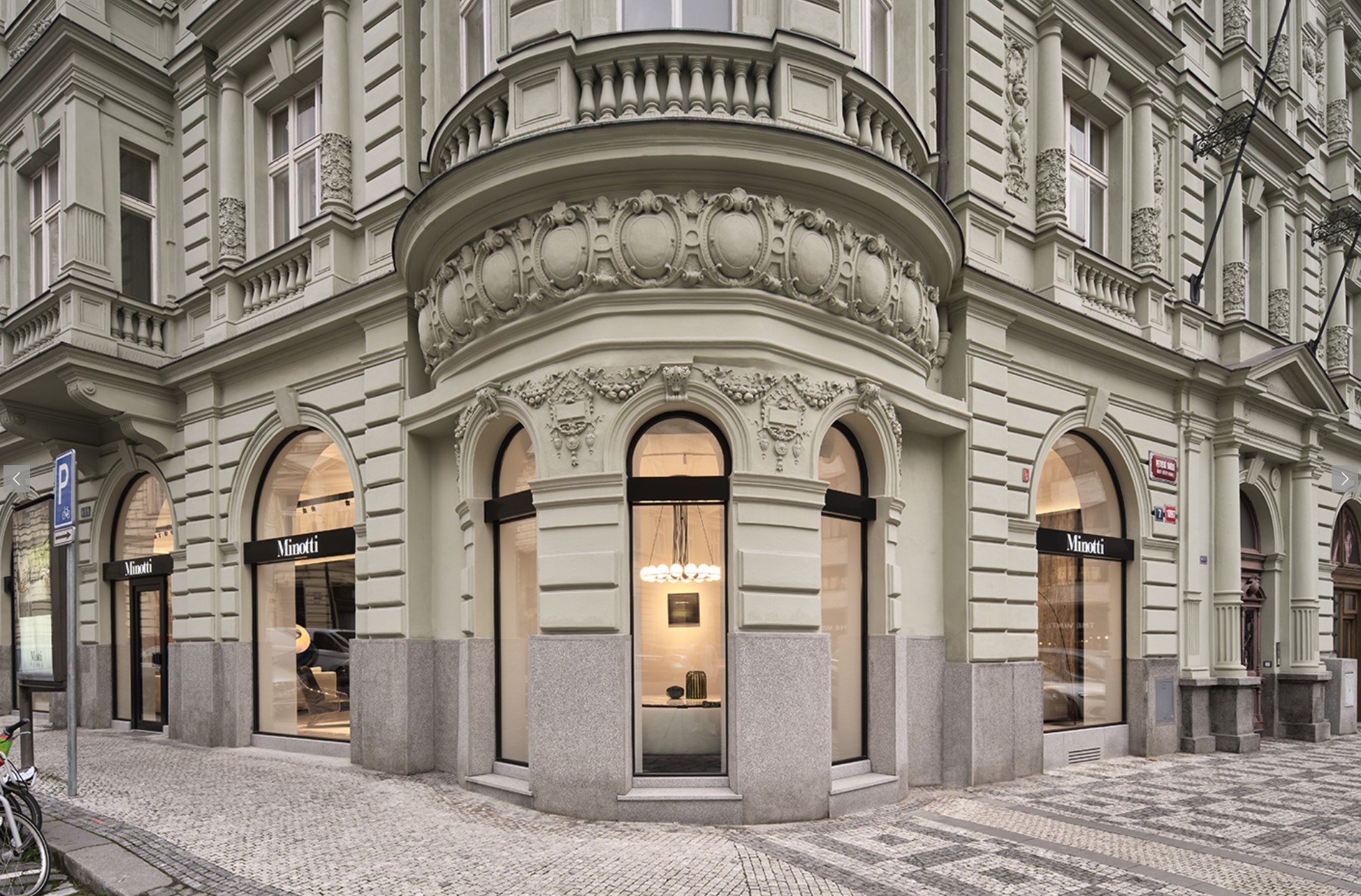 Showroom Minotti Praha: technologie v dialogu s designem