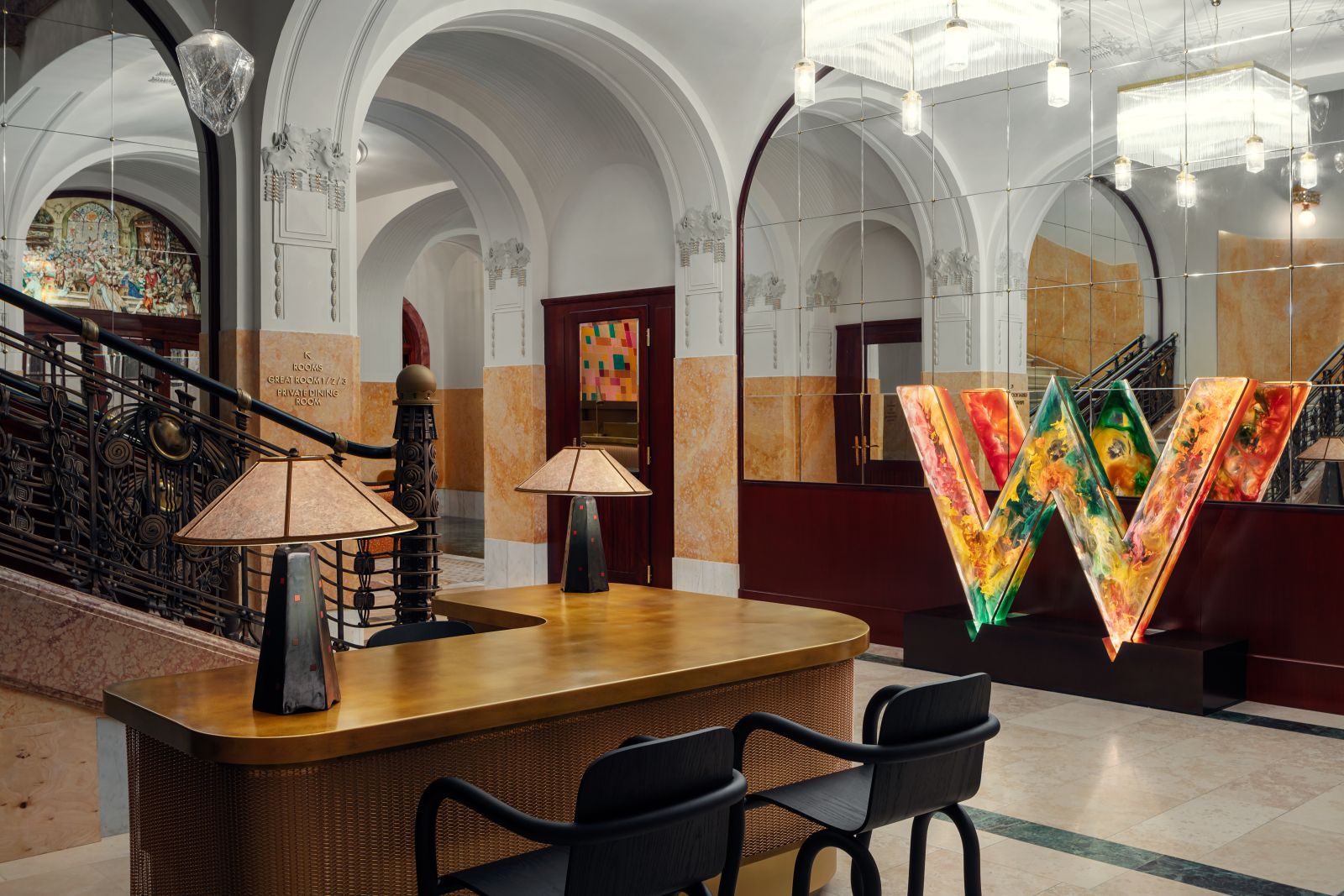 Znovuzrodenie legendy: Grandhotel Európa ako luxusný hotel W Prague s inteligentnou automatizáciou